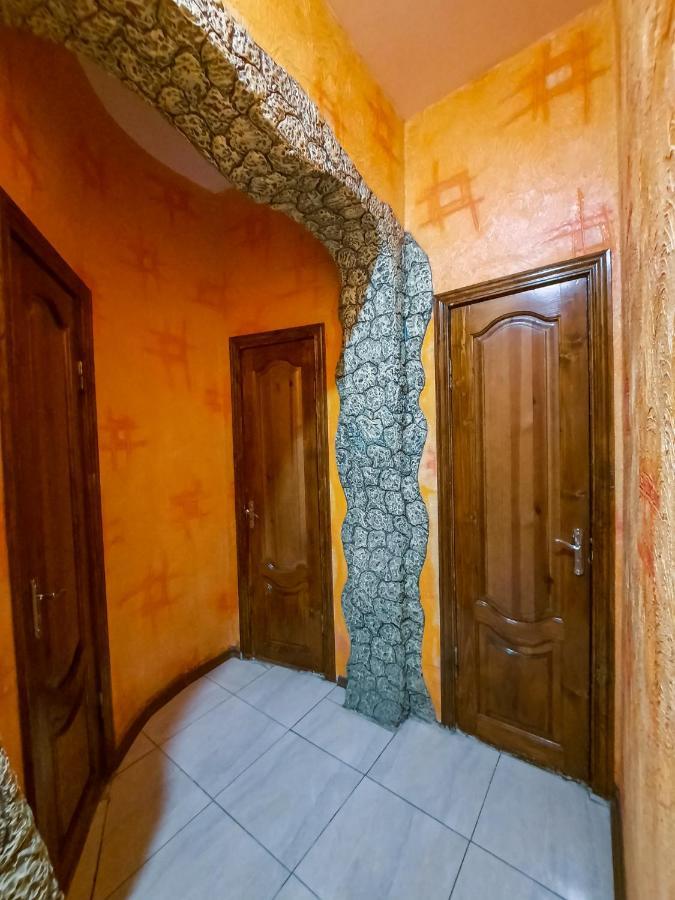 La Vitalie Guest House Chişinau Exteriör bild
